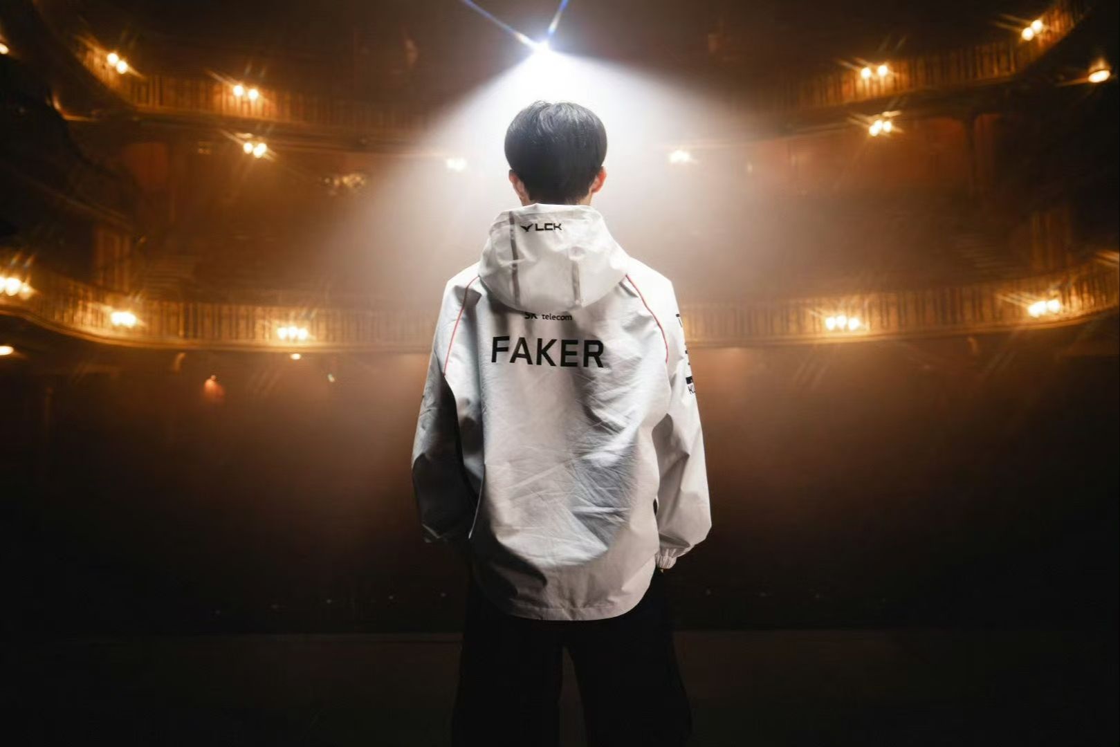 全球《绝地求生》19.2更新：新地图帝斯顿中将出现“餐车”