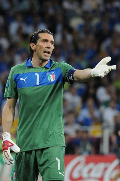 日职乙战报：格拉卡、松原后破门，磐田喜悦2-1战胜鸟栖砂岩