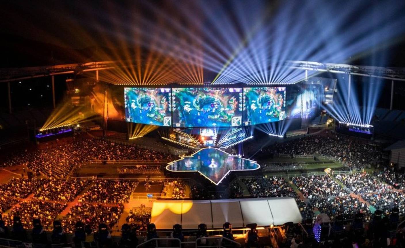 队员亲自官宣：线上赛之王宣告解散